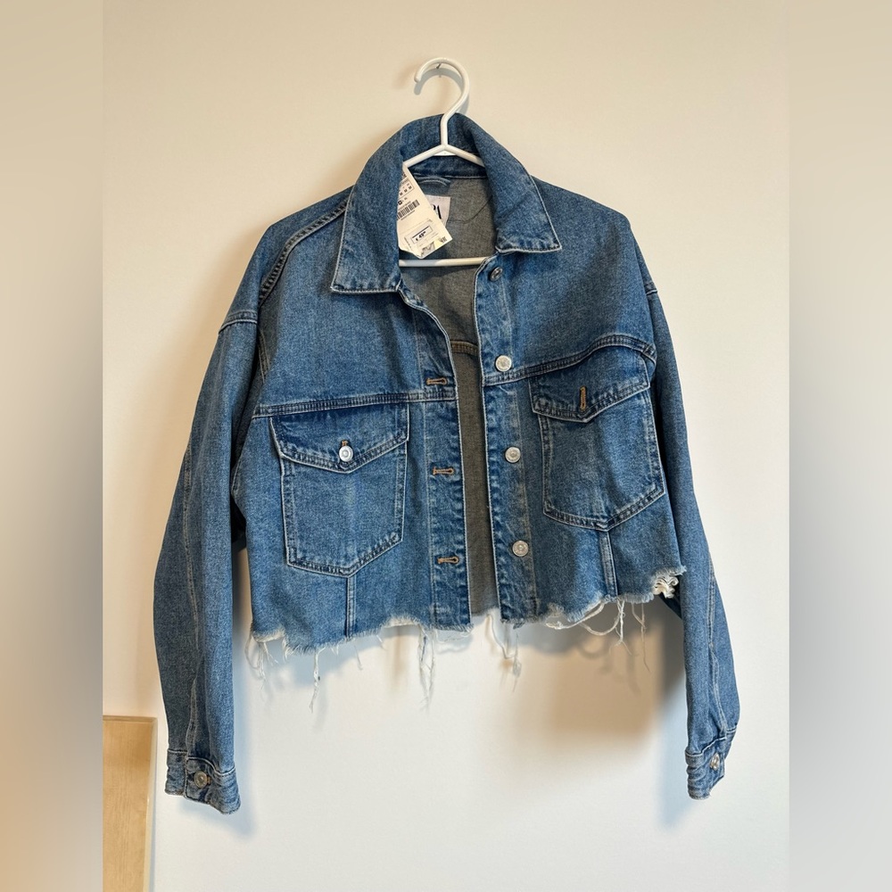 NWT ZARA CROPPED DENIM JACKET SIZE M